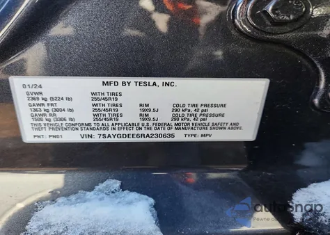 2024 Tesla Model Y из США, поврежденный, VIN 7SAYGDEE6RA230635